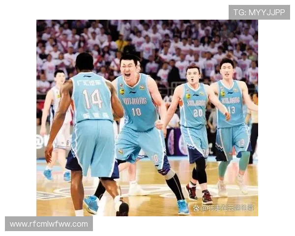 邝兆镭门前精彩突破连过三人可惜射门偏出令人叹息